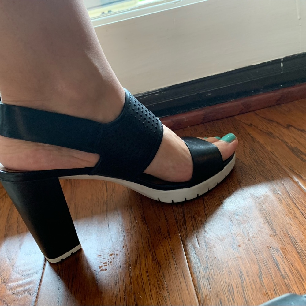 Modern Clarks high heel shoes